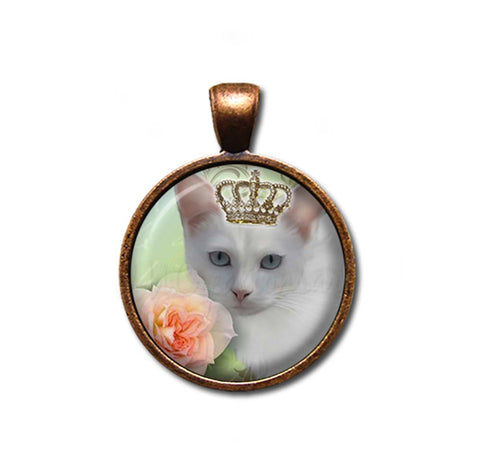 White Cat Crowned